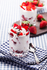 Strawberries with cream Dessert