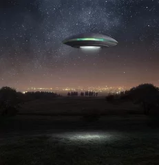 Abwaschbare Fototapete UFO Ufo bei Nacht