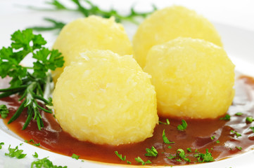 Kartoffeln, Kn&ouml;del