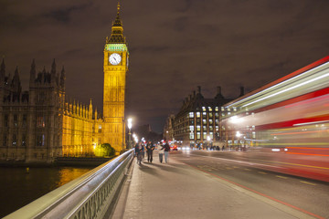 Obraz premium The Big Ben and the Parliament by night