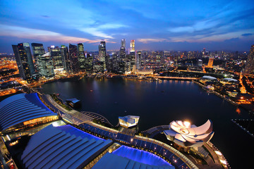 Naklejka premium Singapore cityscape at night