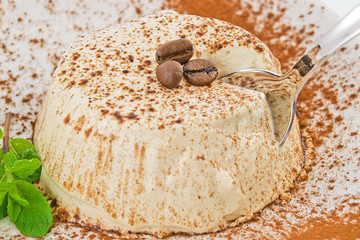 Coffee semifreddo-pudding