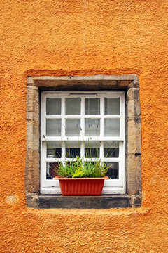 Old tiny windows in 6th century cottages, Culross, Fife, Scotlan