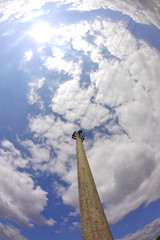 Strommast von unten