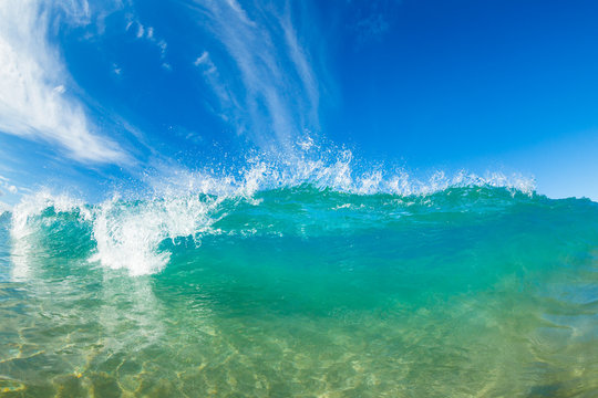 Fototapeta Beautiful Sunny Blue Wave