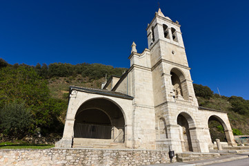 Fototapeta na wymiar Kościół Molinaseca