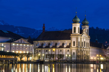 Fototapeta na wymiar Kościół Jezuitów - Lucerna, Szwajcaria