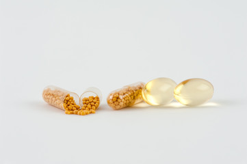Vitamines and Omega-3 Capsules