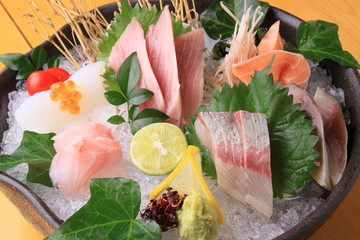 刺身盛合せ