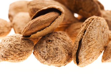 Sweet almonds with kernel