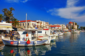 Fototapeta na wymiar Egina wyspa - Saronic Islands, Grecja