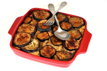 Le plat de gratin d'aubergine