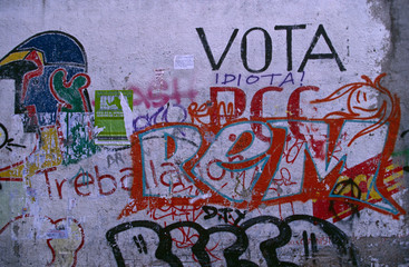 Obraz premium Graffiti on the wall in Barcelona, Spain.