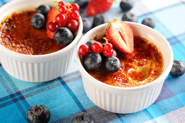 Creme brulee (cream brulee, burnt cream)