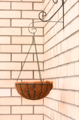 Flower basket - hanging cache-pot