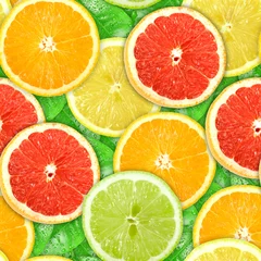 Foto op Plexiglas Naadloos patroon met bonte plakjes citrusvruchten © Boroda