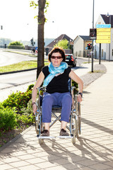 Obraz premium Woman in wheelchair