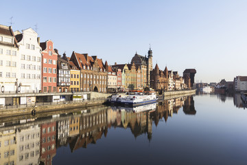Fototapeta na wymiar Gdańsk, nabrzeże Motławy