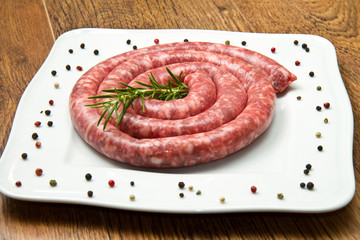 salsiccia con rosmarino e pepe