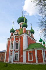Fototapeta na wymiar Cerkiew w Pereslavl