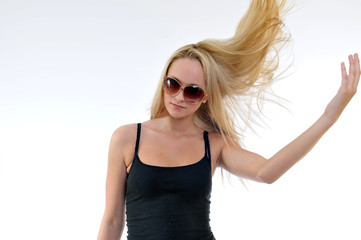 Frau mit Sonnenbrille