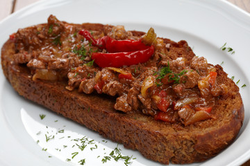 toast with roasted vegetables