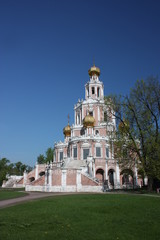 Fototapeta na wymiar Moscow. Church Holy Virgin Protection at Fili.
