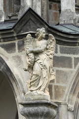 Fototapeta na wymiar Posąg anioła