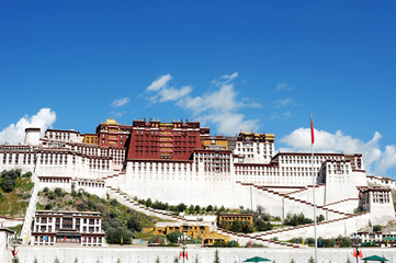 Obraz premium Landmark of the famous Potala Palace in Lhasa Tibet