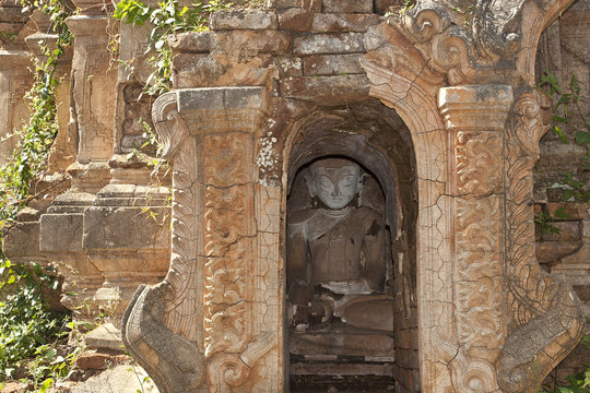 Buddha statue in ancient Indein village, Inle Lake, Myanmar (Burma)