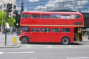 Fototapeta na wymiar London bus