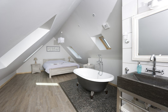 Badewanne im Schlafzimmer