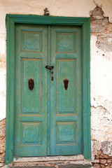 marode Haustür in Griechenland