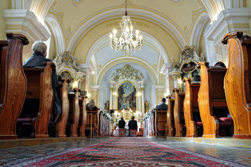 Obraz premium The interior of the Catholic Church in Stefultov