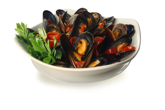piatto di cozze con pomodorini