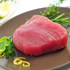 Thunfisch, Kräuter
