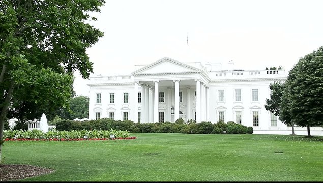 Washington - Weißes Haus mit weißem Himmel