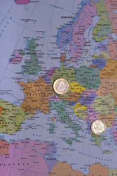 crisi della grecia:passaggio dall'euro alla dracma