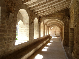 Fototapeta na wymiar Klasztor św Guilhem le Desert