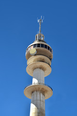 Fototapeta na wymiar Torre de telecomunicaciones
