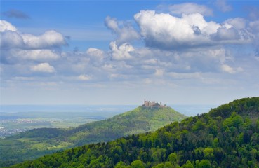 Blick auf Hohenzollern im Frühjahr