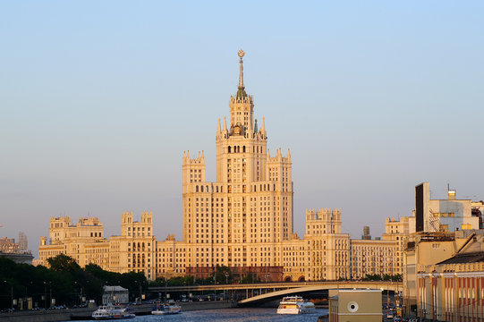 Москва на подъеме