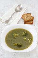 broccoli soup in the white plate