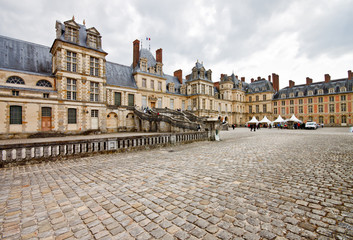 Fototapeta na wymiar Chateau de Fontainebleau, France