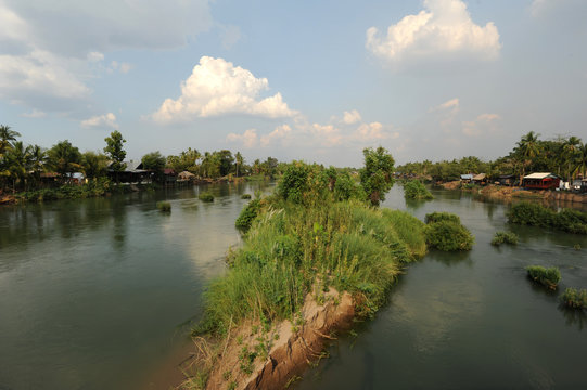 Fiume Mekong che divide le isole di Don Det e Don Khon