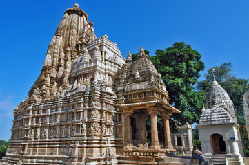 Adinath e Parshwanat temple, Khajuraho - India