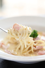 Spaghetti Carbonara with ham and cheese