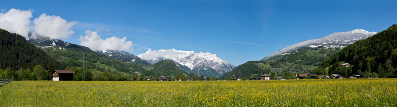 Panorama - Schruns im Fr&uuml;hling