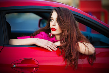 Fototapeta na wymiar woman in car