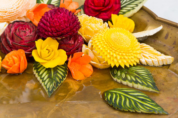 Vegetable and fruit carving